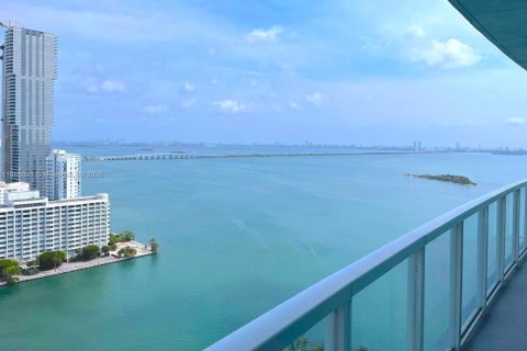 Condominio en venta en Miami, Florida, 2 dormitorios, 115.11 m2 № 1932280 - foto 3