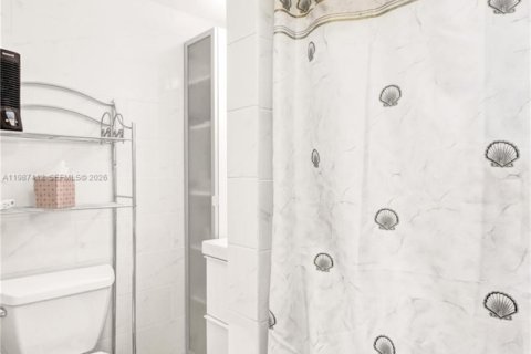 Copropriété à vendre à Sunny Isles Beach, Floride: 1 chambre, 87.61 m2 № 2049026 - photo 20