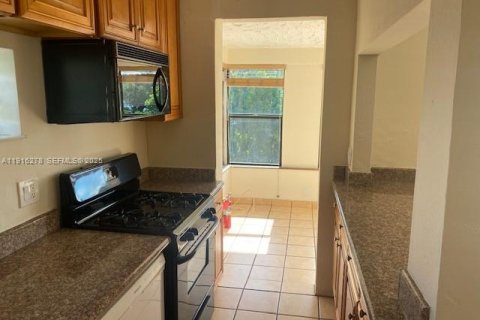 Apartment in Fort Lauderdale, Florida 2 bedrooms, 95.5 sq.m. № 1987829 - photo 5