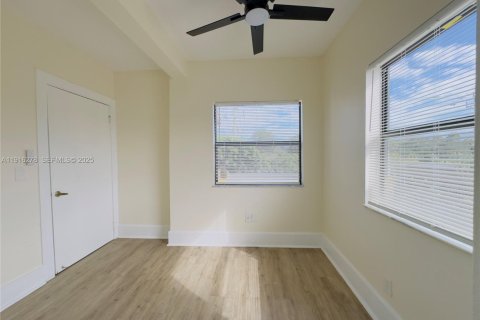 Apartment in Fort Lauderdale, Florida 2 bedrooms, 95.5 sq.m. № 1987829 - photo 2