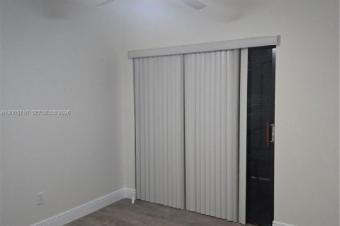 Condo in Tamarac, Florida, 2 bedrooms № 2170658 - photo 18