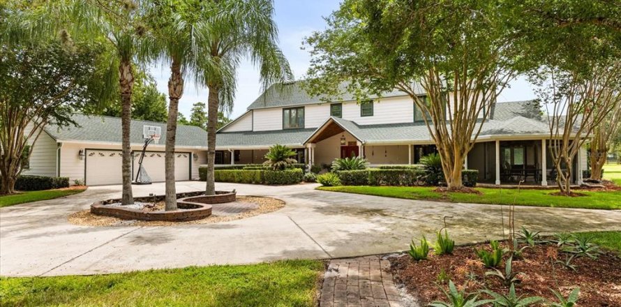 Casa en Oviedo, Florida 4 dormitorios, 404.5 m2 № 1824684