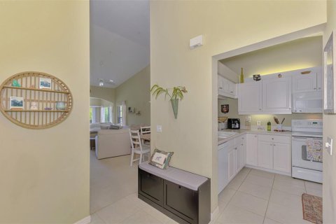 Condo in Venice, Florida, 2 bedrooms  № 2166543 - photo 19