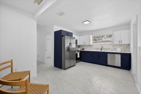 Villa ou maison à vendre à Tampa, Floride: 5 chambres, 175.59 m2 № 2091748 - photo 25