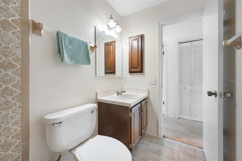Casa en venta en Weeki Wachee, Florida, 2 dormitorios, 100.33 m2 № 2102513 - foto 25