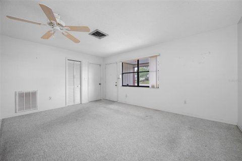 Casa en venta en Weeki Wachee, Florida, 2 dormitorios, 100.33 m2 № 2102513 - foto 14