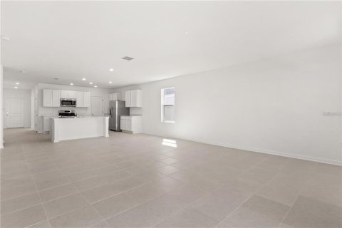 Villa ou maison à louer à Kissimmee, Floride: 5 chambres, 274.34 m2 № 2421803 - photo 8