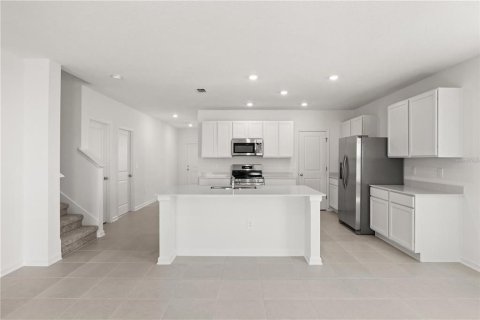 Villa ou maison à louer à Kissimmee, Floride: 5 chambres, 274.34 m2 № 2421803 - photo 5