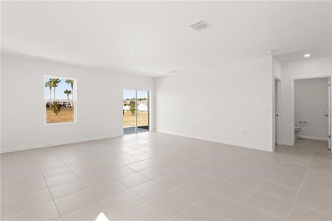 Villa ou maison à louer à Kissimmee, Floride: 5 chambres, 274.34 m2 № 2421803 - photo 6