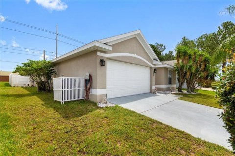 House in Davenport, Florida 4 bedrooms, 161 sq.m. № 1911319 - photo 3