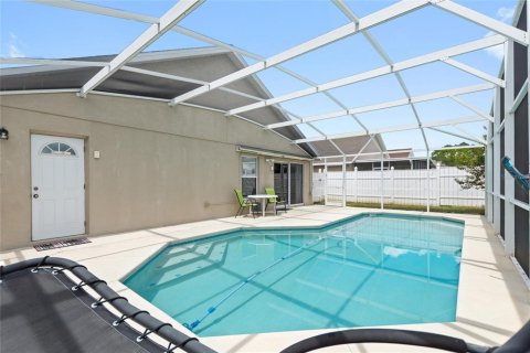House in Davenport, Florida 4 bedrooms, 161 sq.m. № 1911319 - photo 5