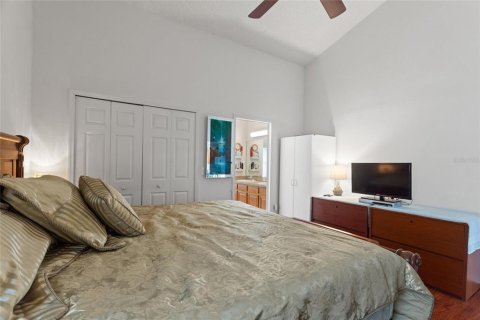 House in Davenport, Florida 4 bedrooms, 161 sq.m. № 1911319 - photo 22