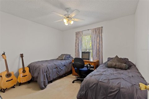 House in Davenport, Florida 4 bedrooms, 161 sq.m. № 1911319 - photo 25