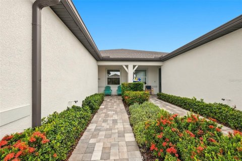 House in Parrish, Florida 2 bedrooms, 146.51 sq.m. № 2219860 - photo 7
