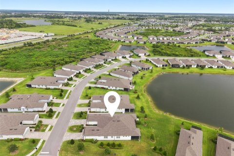 House in Parrish, Florida 2 bedrooms, 146.51 sq.m. № 2219860 - photo 3