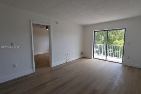 Снять в аренду кондоминиум в Майами, Флорида 1 спальня, 55.37м2, № 2032788 - фото 14