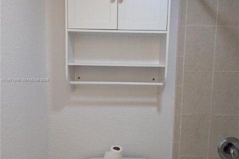 Снять в аренду кондоминиум в Майами, Флорида 1 спальня, 55.37м2, № 2032788 - фото 27