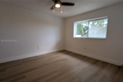 Снять в аренду кондоминиум в Майами, Флорида 1 спальня, 55.37м2, № 2032788 - фото 21