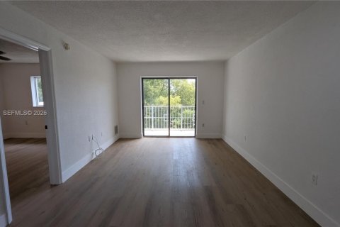 Снять в аренду кондоминиум в Майами, Флорида 1 спальня, 55.37м2, № 2032788 - фото 11