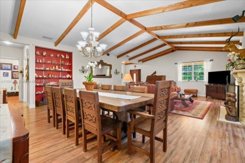 Купить виллу или дом в Хомстед, Флорида 3 спальни, 242.29м2, № 2013918 - фото 25