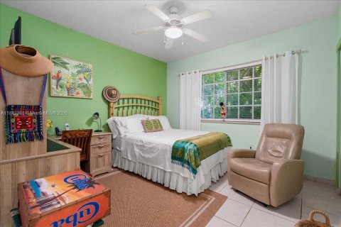Купить виллу или дом в Хомстед, Флорида 3 спальни, 242.29м2, № 2013918 - фото 28