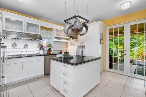 Купить виллу или дом в Хомстед, Флорида 3 спальни, 242.29м2, № 2013918 - фото 21