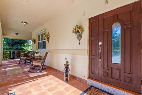 Купить виллу или дом в Хомстед, Флорида 3 спальни, 242.29м2, № 2013918 - фото 12