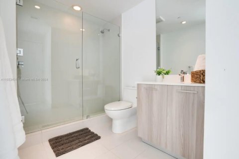 Condominio en alquiler en Miami, Florida, 2 dormitorios, 87.7 m2 № 2060049 - foto 25
