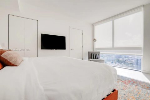 Condominio en alquiler en Miami, Florida, 2 dormitorios, 87.7 m2 № 2060049 - foto 15