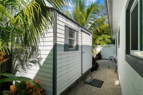 House in Key Largo, Florida 3 bedrooms, 127.83 sq.m. № 2003809 - photo 20