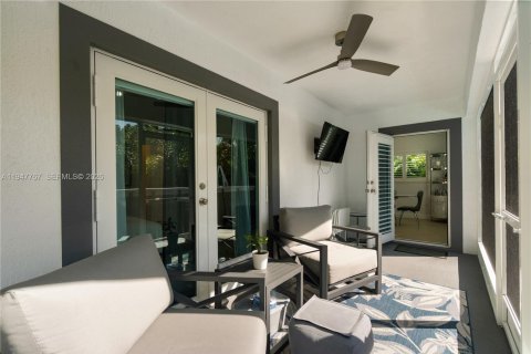 House in Key Largo, Florida 3 bedrooms, 127.83 sq.m. № 2003809 - photo 17