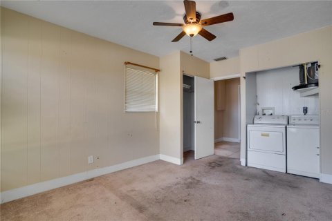 House in Seminole, Florida 3 bedrooms, 100.33 sq.m. № 2222802 - photo 14