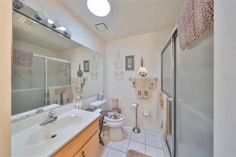Condo in Sun City Center, Florida, 2 bedrooms  № 1765064 - photo 29