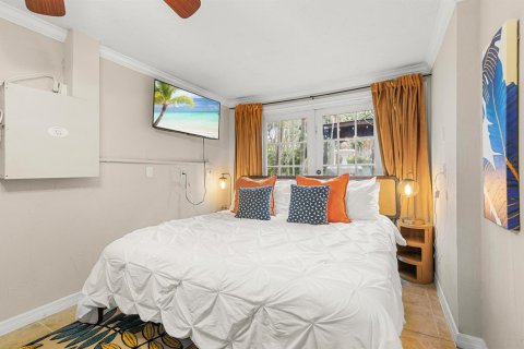 Immobilier commercial à vendre à West Palm Beach, Floride: 338.44 m2 № 2081719 - photo 11