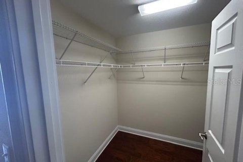 Condo in Sanford, Florida, 2 bedrooms № 2206036 - photo 11