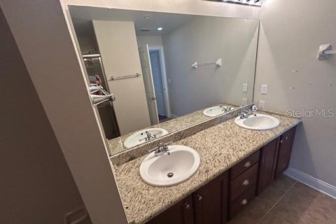 Condo in Sanford, Florida, 2 bedrooms № 2206036 - photo 13