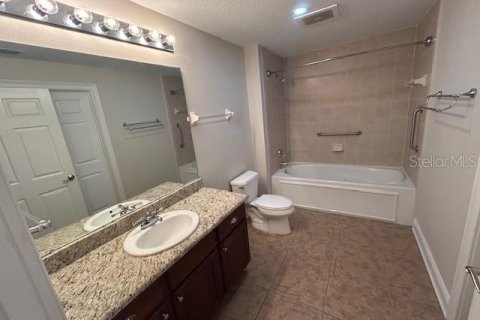 Condo in Sanford, Florida, 2 bedrooms № 2206036 - photo 14