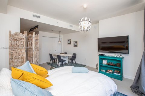 Снять в аренду кондоминиум в Дорал, Флорида 39.3м2, № 1979449 - фото 4