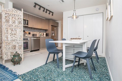 Снять в аренду кондоминиум в Дорал, Флорида 39.3м2, № 1979449 - фото 6