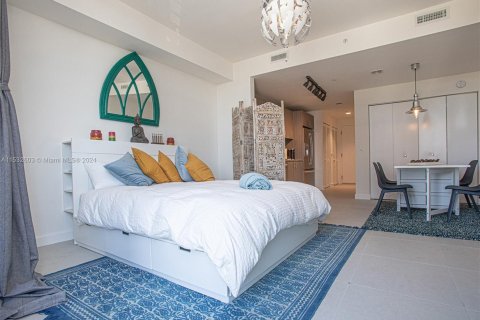 Снять в аренду кондоминиум в Дорал, Флорида 39.3м2, № 1979449 - фото 1