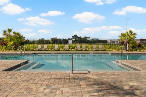 Townhouse in Apopka, Florida 4 bedrooms, 185.8 sq.m. № 1844427 - photo 19
