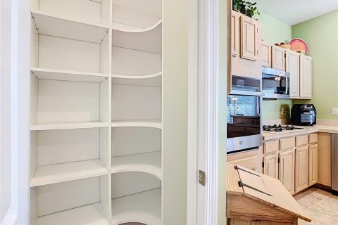 Купить виллу или дом в Уэсли-Чепел, Флорида 10 комнат, 206.89м2, № 1608837 - фото 26
