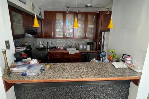 Condo in Davie, Florida, 2 bedrooms  № 1943870 - photo 3