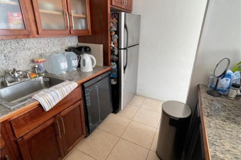 Condo in Davie, Florida, 2 bedrooms  № 1943870 - photo 5