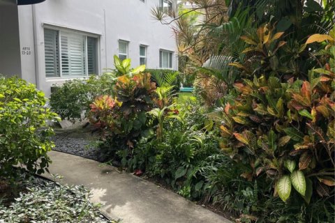 Снять в аренду кондоминиум в Форт-Лодердейл, Флорида 2 спальни, 73.58м2, № 1991036 - фото 19