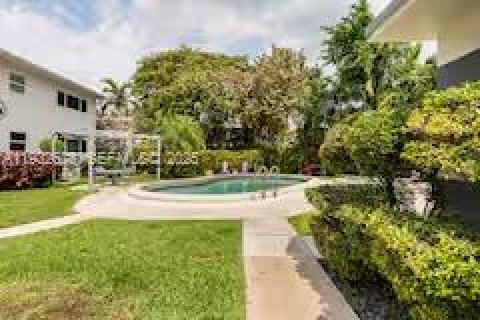 Снять в аренду кондоминиум в Форт-Лодердейл, Флорида 2 спальни, 73.58м2, № 1991036 - фото 16