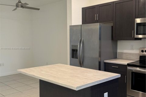 Touwnhouse à vendre à Homestead, Floride: 3 chambres, 143.53 m2 № 1949821 - photo 6