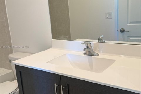 Touwnhouse à vendre à Homestead, Floride: 3 chambres, 143.53 m2 № 1949821 - photo 10