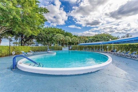 Condo in Margate, Florida, 2 bedrooms  № 2376449 - photo 29