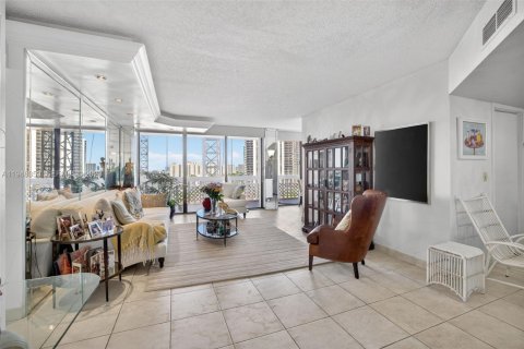 Condo in Aventura, Florida, 2 bedrooms  № 2055047